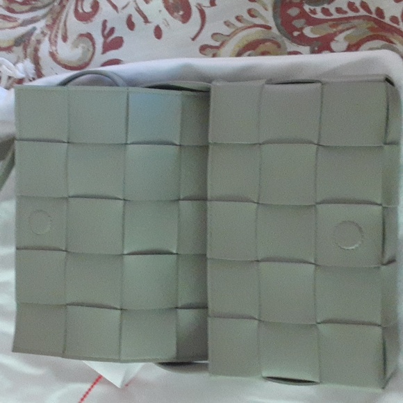 Bottega Veneta Crossbody Bag - Picture 6 of 9